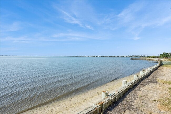 Foto del edificio - 42 Barracuda Rd