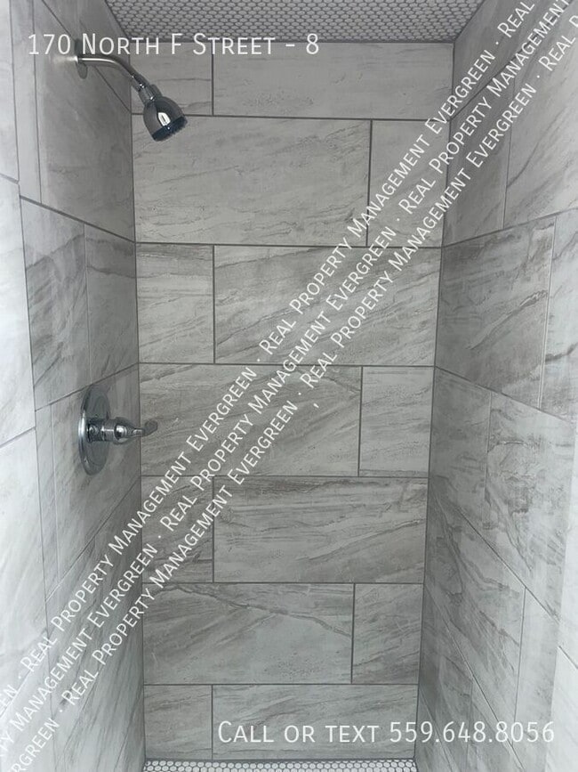 Foto del edificio - 170 N F St