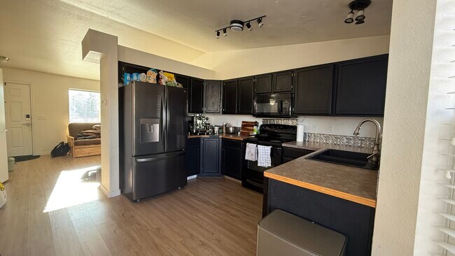 Foto del edificio - 5823 N Carlisle Rd