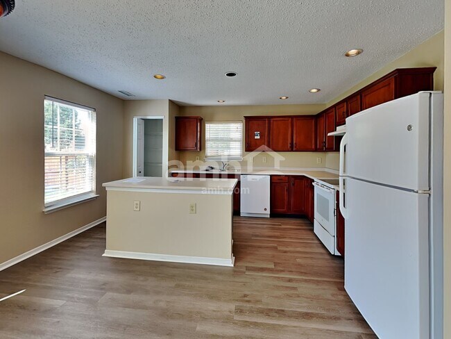 Foto del edificio - 10351 Lee Stewart Ln