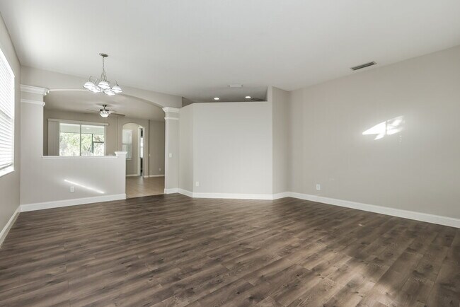 Foto del edificio - 4161 70th St Cir E