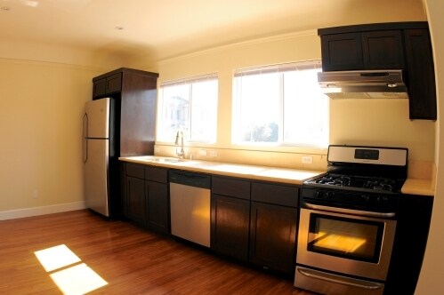 Foto del edificio - 3554 - 3556 S. Budlong Ave