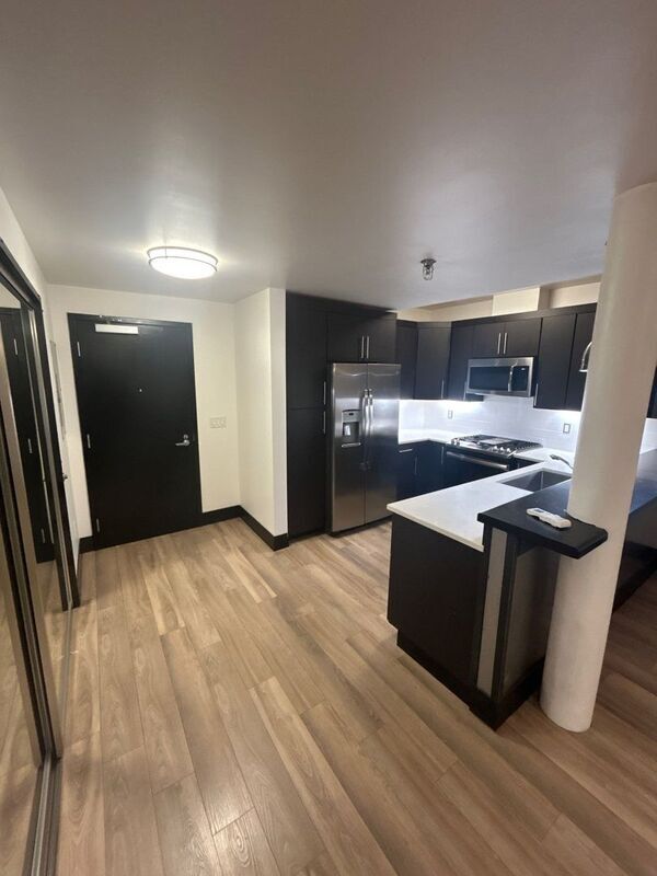 Foto del edificio - 160 Liberty St NE