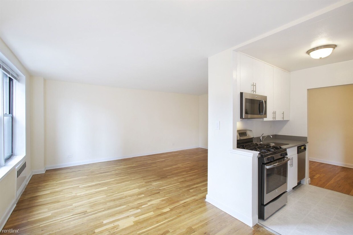 2 br, 1 bath - 1206 Ocean Pkwy - 2 br, 1 bath  - 1206 Ocean Pkwy