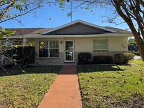 Building Photo - 547 Pigeon Cir