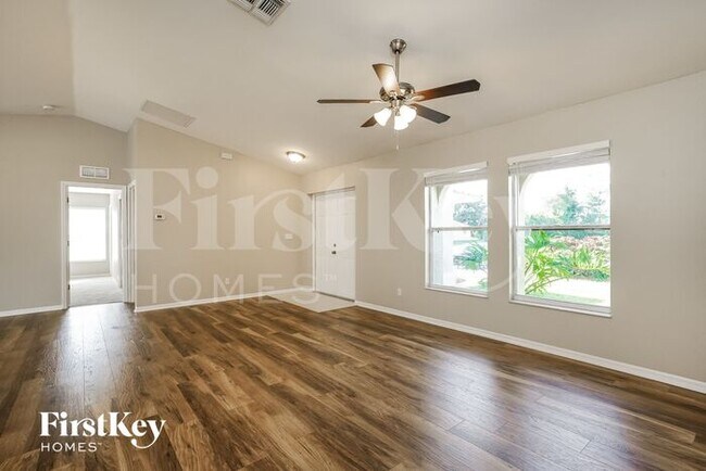 Foto del edificio - 135 SW 31st Terrace
