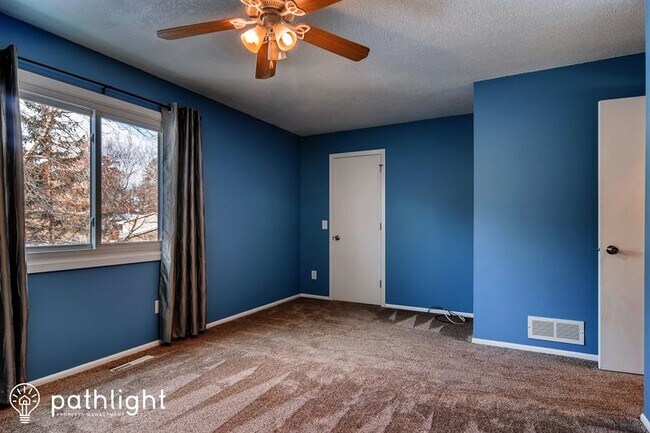 Building Photo - 310 Little John Drive