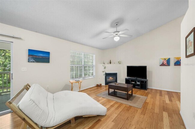 Foto del edificio - 10000 SW 52nd Ave