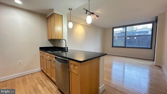 Building Photo - 2001 15th St N