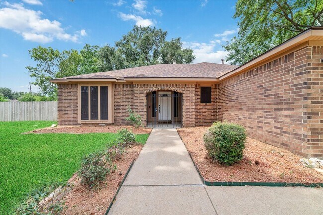 Foto del edificio - 3319 N Mason Rd