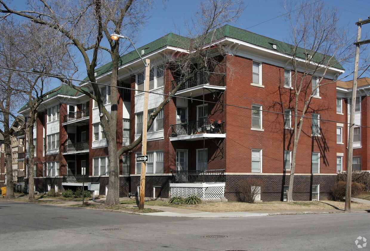 Building Photo - 3537-3543 Central St