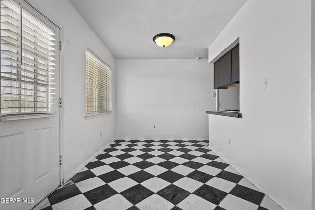 Building Photo - 9109 Morelia Rd