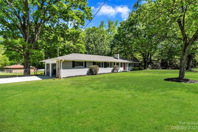 Foto del edificio - 6734 Lakeside Dr