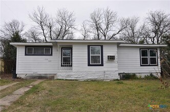 Building Photo - 1408 E Avenue D