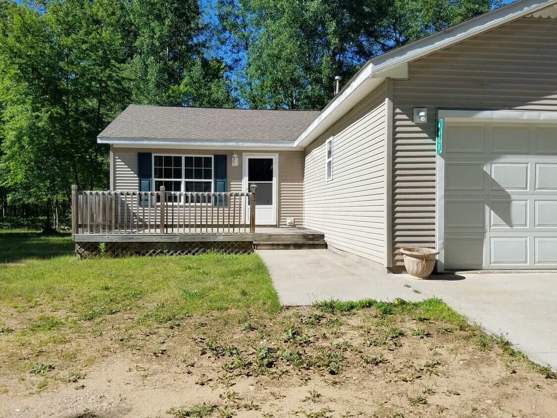 Foto principal - 4419 Krys Rd