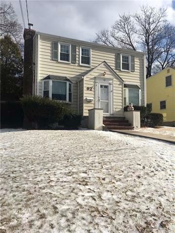 Primary Photo - 92 MacArthur Ln