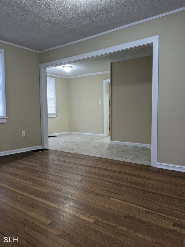 Building Photo - 3 br, 1 bath House - 1108 S Harris Ave