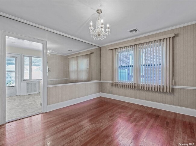 Building Photo - 85-72 262nd St