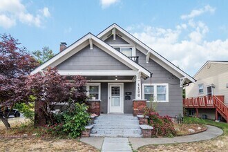 Building Photo - 1128 W Jackson Ave