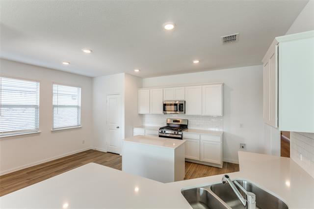Building Photo - 8500 Gray Squirrel Ln.