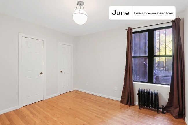 Foto del edificio - Private bedroom in 2 bed/1 bath Home