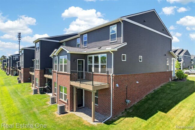 Foto del edificio - 4799 Broomfield Wy