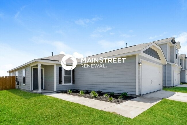 Foto del edificio - 3 Bedroom Pet-Friendly Home in New Braunfels, TX with Main Street Renewal