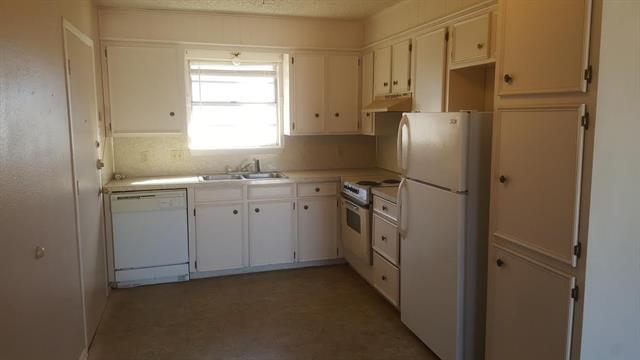 Building Photo - 1049 Presidio Dr