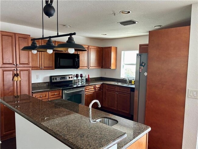 Building Photo - 451 NE 1st St Building Photo - 451 NE 1st St