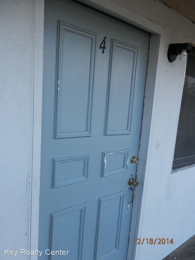 Building Photo - 2 br, 1 bath House - 8939 El Mirador Drive #4