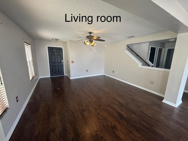 Building Photo - 12128 Fern Haven Ave