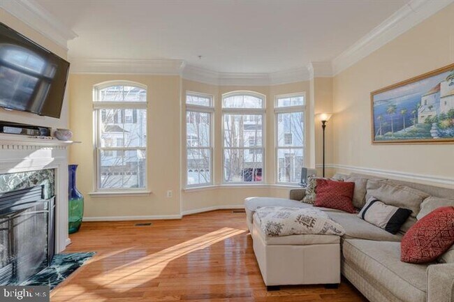 Foto del edificio - 5059 Kilburn St