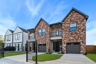 Building Photo - 4661 Phlox St