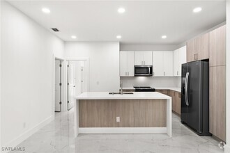 Building Photo - 1619 NW 11th Terrace