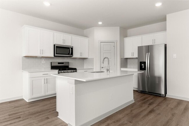 Building Photo - 541 Wilshire Rd
