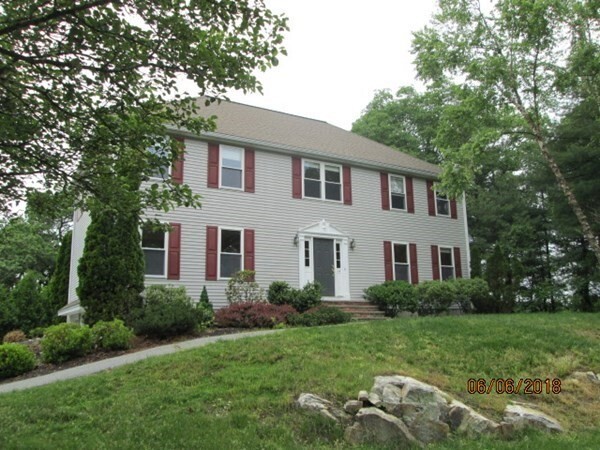 Primary Photo - 14 Pheasantwood Terrace