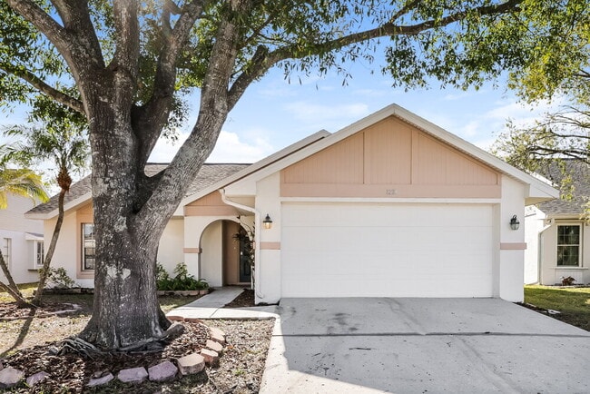 Building Photo - 1228 Tuxford Dr