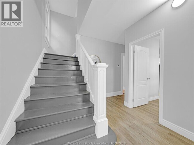 Photo du bâtiment - 353 Indian Rd