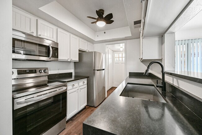 Foto del edificio - CHARMING Townhouse