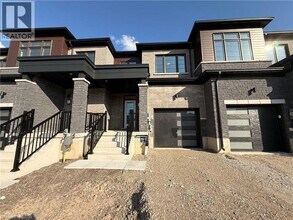 Building Photo - 369 Starlight Ave