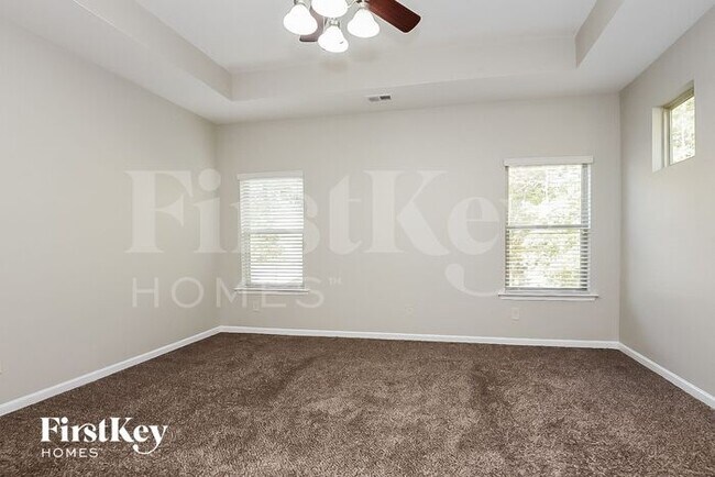 Building Photo - 100 Stone Manor Ct
