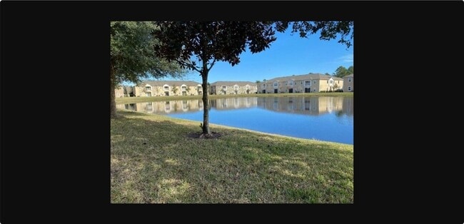 Foto del edificio - 1513 Golden Lake Loop