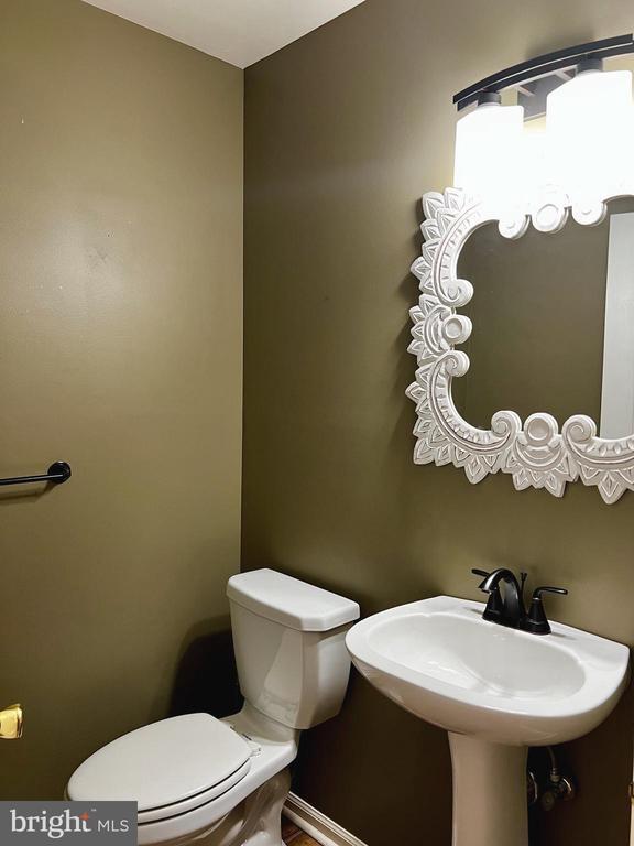 Building Photo - 4430 Somerset Ln