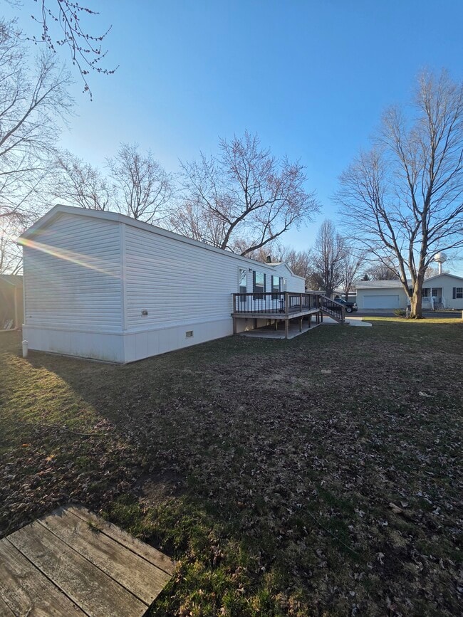 Foto del edificio - 103 Oak Ave