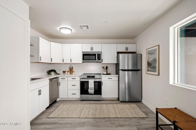 Foto del edificio - 3114 N 68th St