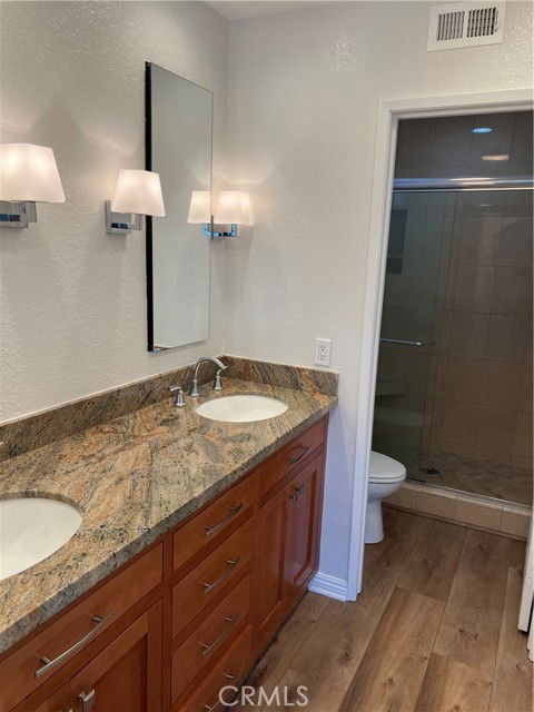 Building Photo - 28212 Amable