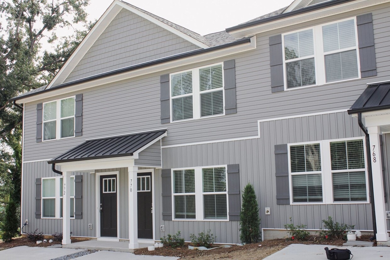 Primary Photo - Almost - Brand townhouse in Kannapolis, NC!!
