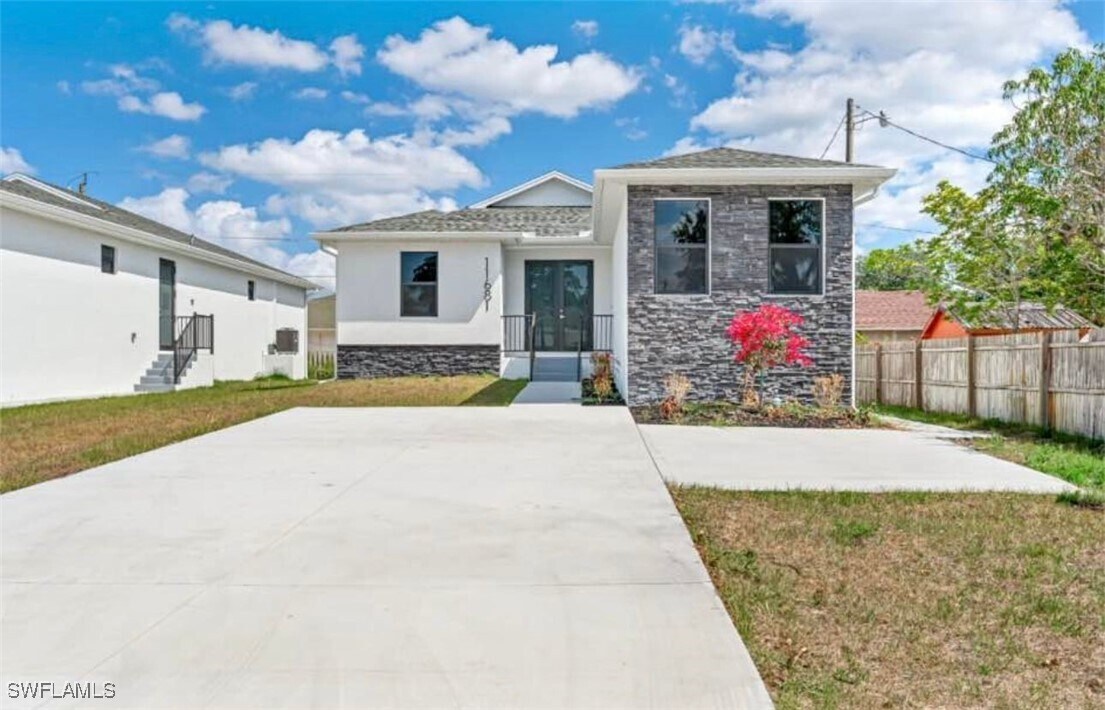 Foto principal - 11641 McKenna Ave