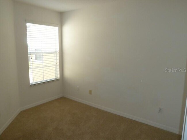 Building Photo - 10214 Fallsgrove St