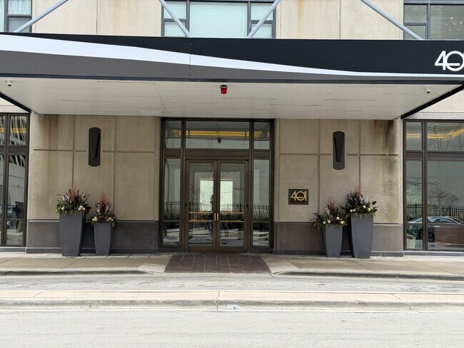 Foto del edificio - 401 E Ontario St